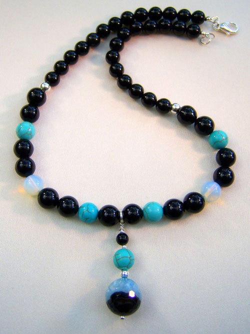 510n - 17.25 inch handcrafted necklace, blue agate pendant